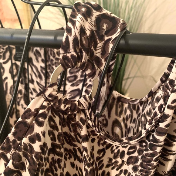 Isabella Rodriguez Top - Picture 2 of 7